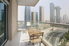Spacious 1BR Apartment - The Lofts - Downtown